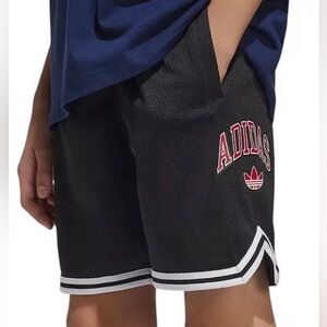 Adidas Kids' Size M - Originals Basketball Shorts